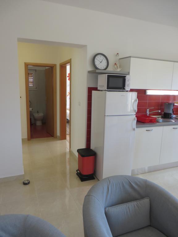 Filipovic Apartments With Pool Biograd Na Moru Eksteriør billede