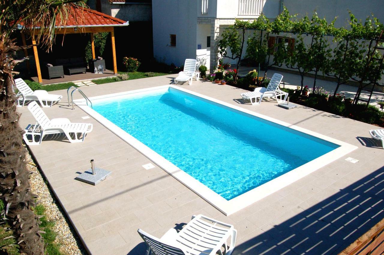 Filipovic Apartments With Pool Biograd Na Moru Eksteriør billede
